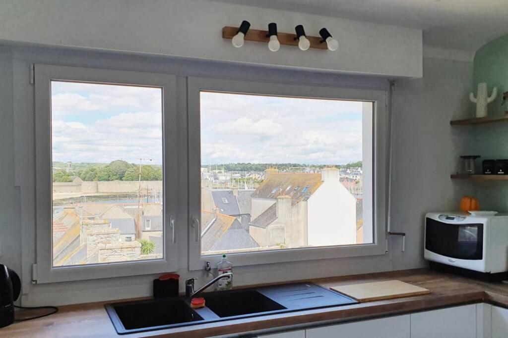 Le Phare De La Croix Pleine Vue Mer Centre Ville Concarneau Exteriér fotografie